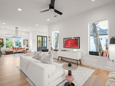 Living area at 7609 Summervale DR - 3 bed 3 bath home