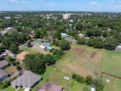 Property photo 4 at 761 Mitchell Ave - West #1, Seguin, TX