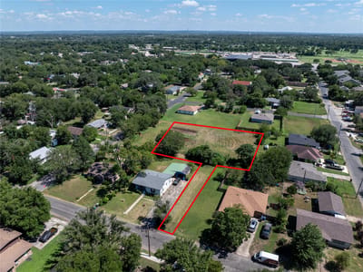 Property photo 5 at 761 Mitchell Ave - West #1, Seguin, TX