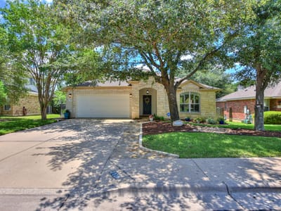 Living area at 7610 Spanish Dove CT - 3 bed 2 bath home