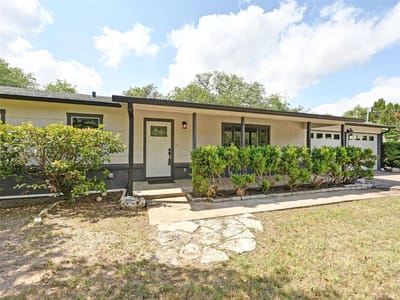 Property photo 2 at 7611 Oak Hedge PL - 3 bed 2 bath home