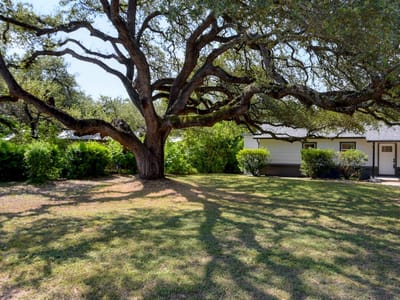 Property photo 3 at 7611 Oak Hedge PL - 3 bed 2 bath home
