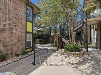 Property photo 2 at 7685 Northcross DR Unit #908 - 1 bed 1 bath home