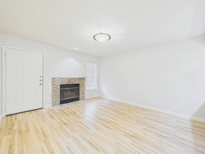 Primary bedroom at 7685 Northcross DR Unit #921 - 1 bed 1 bath home