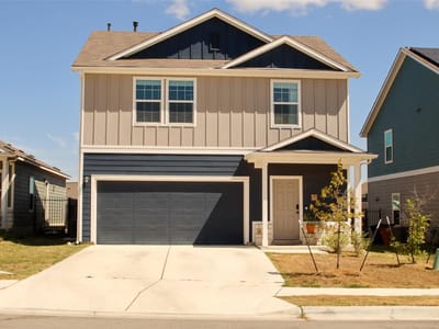 Photo 2 of 25 at 7717 Poppy Petal LOOP - 4 bed 2 bath home