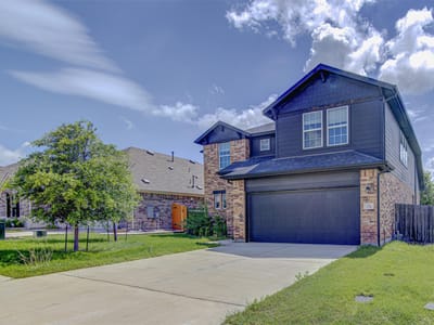 Living area at 774 Cherrystone LOOP - 4 bed 2 bath home