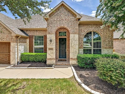 Living area at 7801 Turnback Ledge TRL - 4 bed 3 bath home