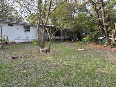 Living area at 7802 Persimmon Trl - 3 bed 1 bath home