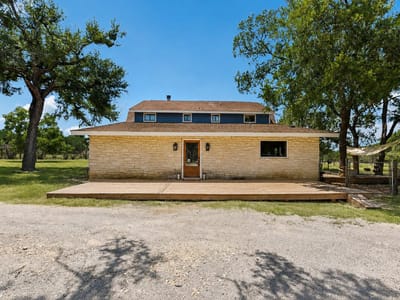 Property photo 3 at 790 Private Road 905 - 4 bed 3 bath home