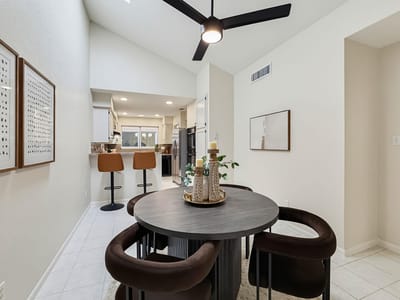 Property photo 4 at 7903 Tealwood Trl - 2 bed 2 bath home