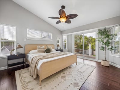 Property photo 4 at 7905 & 7907 Tiffany DR - 6 bed 6 bath home