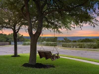 Property photo 3 at 7909 Castle Peake TRL - 4 bed 3 bath home