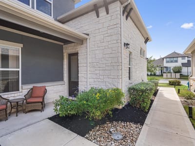 Photo 4 of 40 at 793 Faith DR - 4 bed 3 bath home