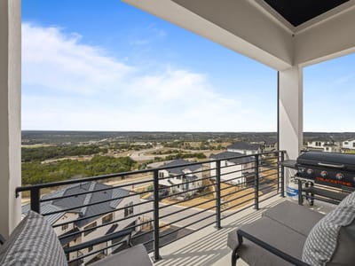 Property photo 2 at 8 Doverland DR - 3 bed 2 bath home