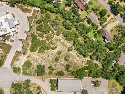 Property photo 2 at 8 Lakeway Centre CT - Lakeway Centre, Lakeway, TX