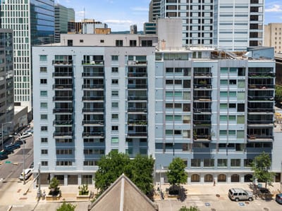 Living area at 800 Brazos ST Unit #1105 - 1 bed 1 bath home