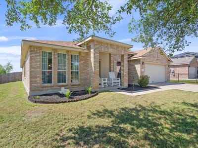 Kitchen at 800 Cattail CIR - 4 bed 3 bath home