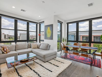 Living area at 800 Embassy DR Unit #319 - 2 bed 2 bath home