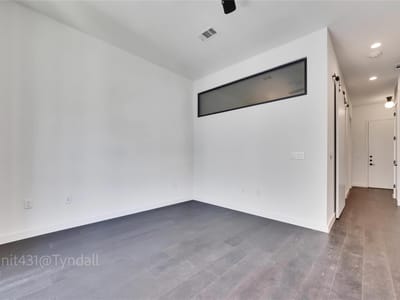 Living area at 800 Embassy DR Unit #431 - 1 bed 1 bath home