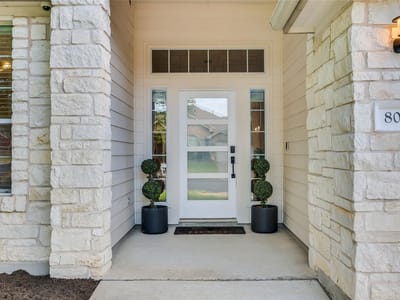 Kitchen at 800 Portchester Castle PATH - 4 bed 2 bath home