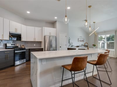 Primary bedroom at 800 Portchester Castle PATH - 4 bed 2 bath home