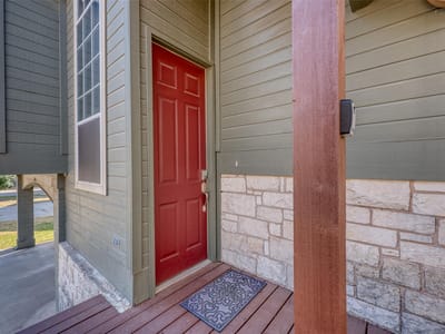 Kitchen at 800 Scenic Loop - 4 bed 3 bath home