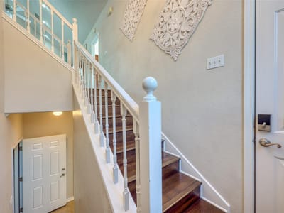 Primary bedroom at 800 Scenic Loop - 4 bed 3 bath home