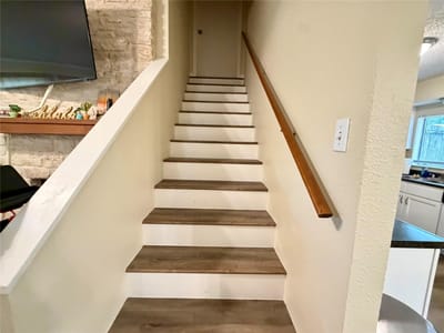 Kitchen at 800 Terrell Hill DR - Oak Ridge Heights Sec 03, Austin, TX