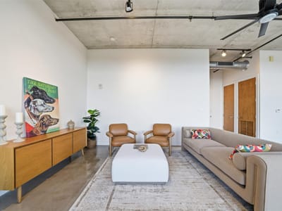 Living area at 800 W 5th St Unit #906 - 1 bed 1 bath home