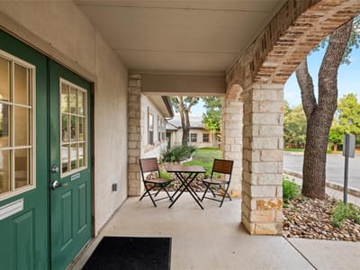 Primary bedroom at 800 W Highway 290 Unit #D - Arbor Center, Dripping Springs, TX