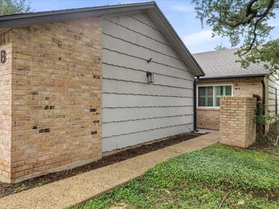 Primary bedroom at 8001 Forest Mesa DR Unit #B - 2 bed 2 bath home
