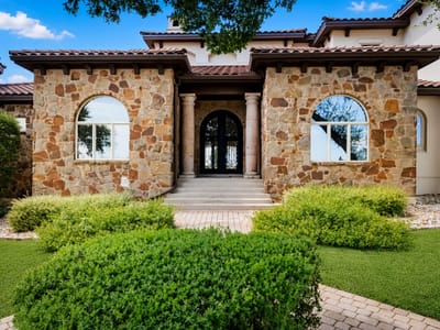 Property photo 3 at 8001 Magnolia Ridge CV - 4 bed 6 bath home