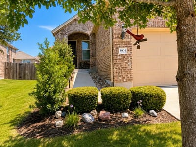 Property photo 3 at 8004 Autumn Moor BND - 3 bed 2 bath home