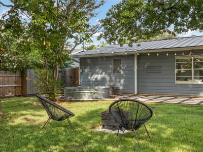 Property photo 4 at 8007 Stillwood LN - 3 bed 2 bath home