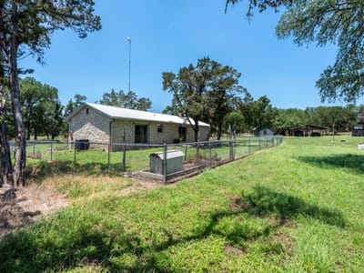 Property photo 2 at 801 Billie Brooks LN - 3 bed 2 bath home