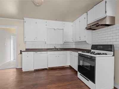 Bathroom at 801 Evetts RD - 3 bed 1 bath home