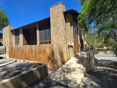 Living area at 801 Old Ranch Road 12 - 3 bed 2 bath home