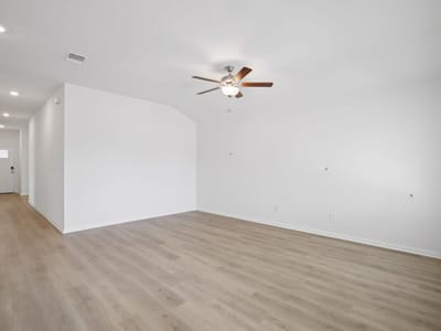 Property photo 3 at 801 Universal DR - 4 bed 2 bath home