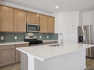 Property photo 4 at 801 Universal DR - 4 bed 2 bath home