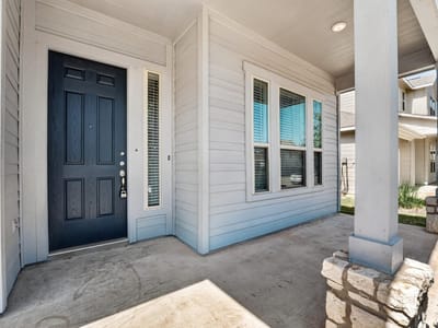 Property photo 4 at 8013 Turnberry LN - 5 bed 3 bath home