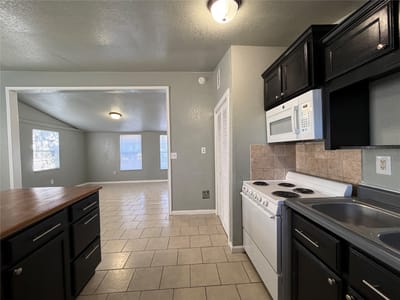Living area at 804 Evergreen DR - 2 bed 1 bath home