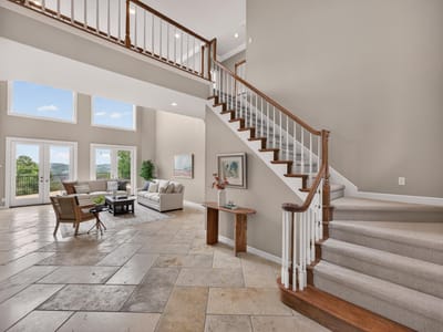Living area at 804 N Weston Ln - 4 bed 4 bath home