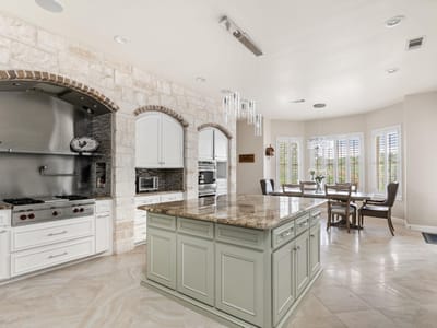 Property photo 5 at 805 Brooks Hollow RD - 5 bed 3 bath home
