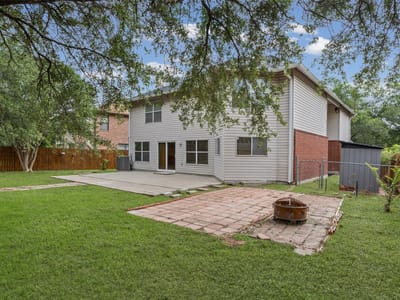 Primary bedroom at 805 Catumet DR - 4 bed 2 bath home