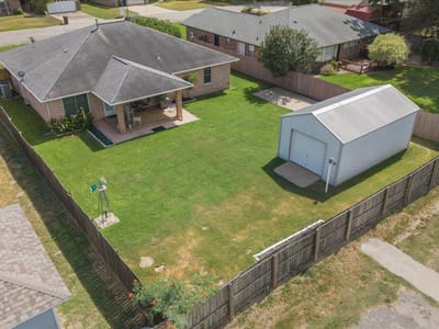 Property photo 2 at 805 Craddock CT - 3 bed 2 bath home