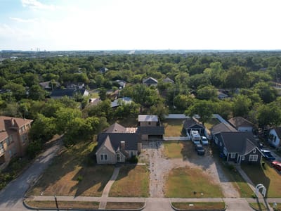 Property photo 3 at 805 Howard ST - 2 bed 1 bath home