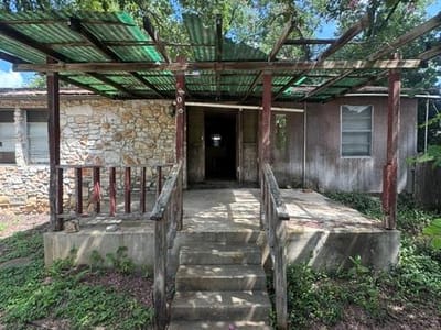Kitchen at 805 Rodriquez ST - 3 bed 2 bath home