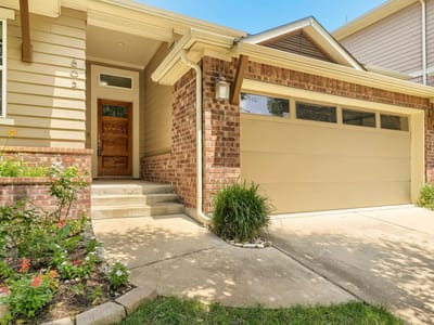 Kitchen at 805 Waterfall WAY - 3 bed 2 bath home