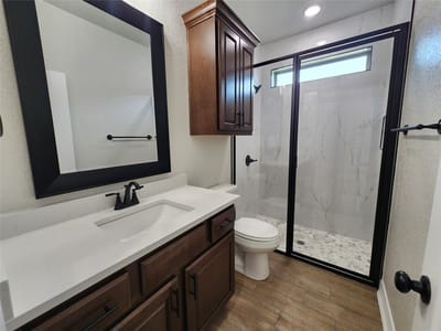 Property photo 4 at 806 Eagle Heights DR - 4 bed 3 bath home