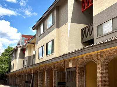 Living area at 806 W 24th ST Unit #202 - 2 bed 2 bath home